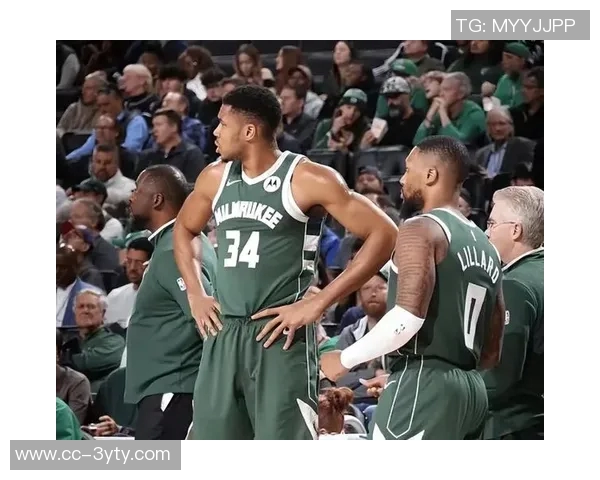 老友重聚利拉德与字母哥兄弟情深热聊共叙昔日辉煌时光