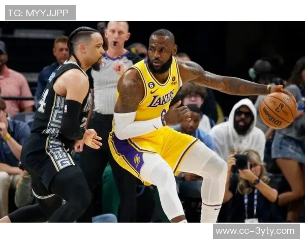 白巧克力分析狄龙替换里夫斯对湖人影响强调球队急需提升投射能力